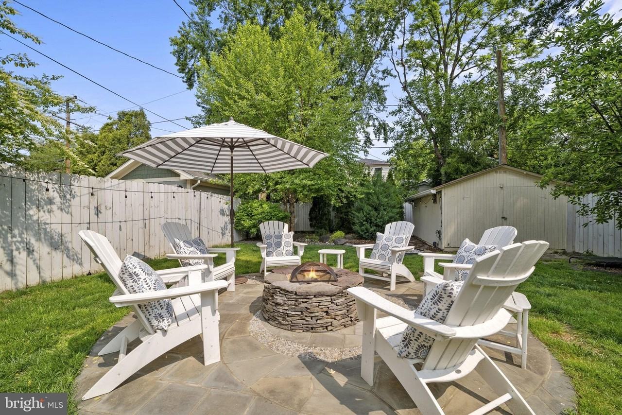 102 E Linden St - Photo 6 of 30