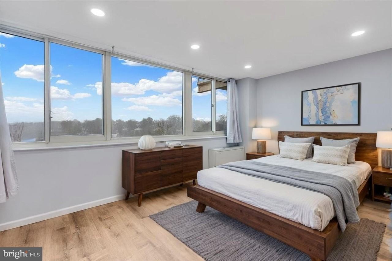 4520 King St Apt 601 - Photo 7 of 38