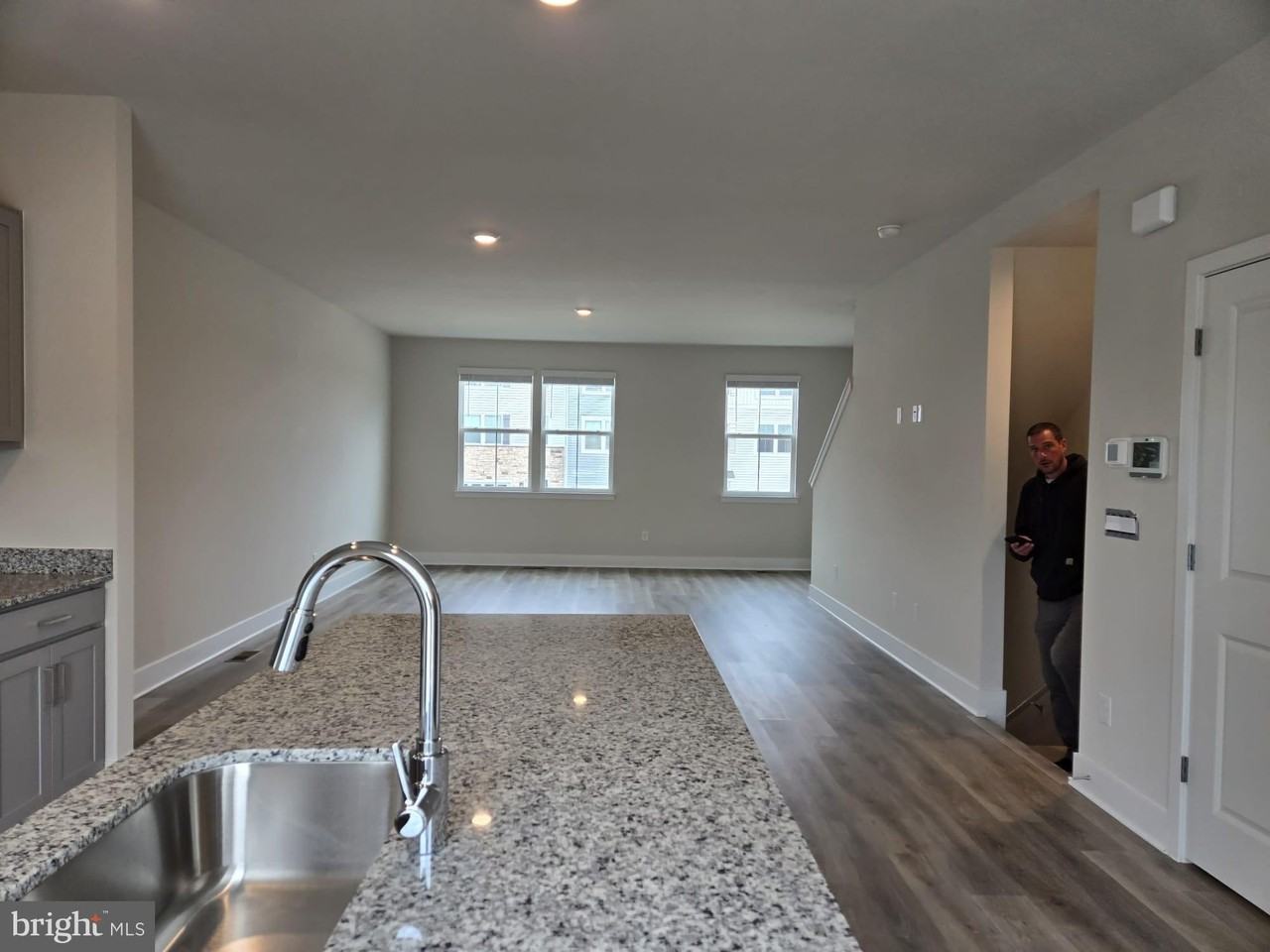 151 Munsee Cir - Photo 5 of 11