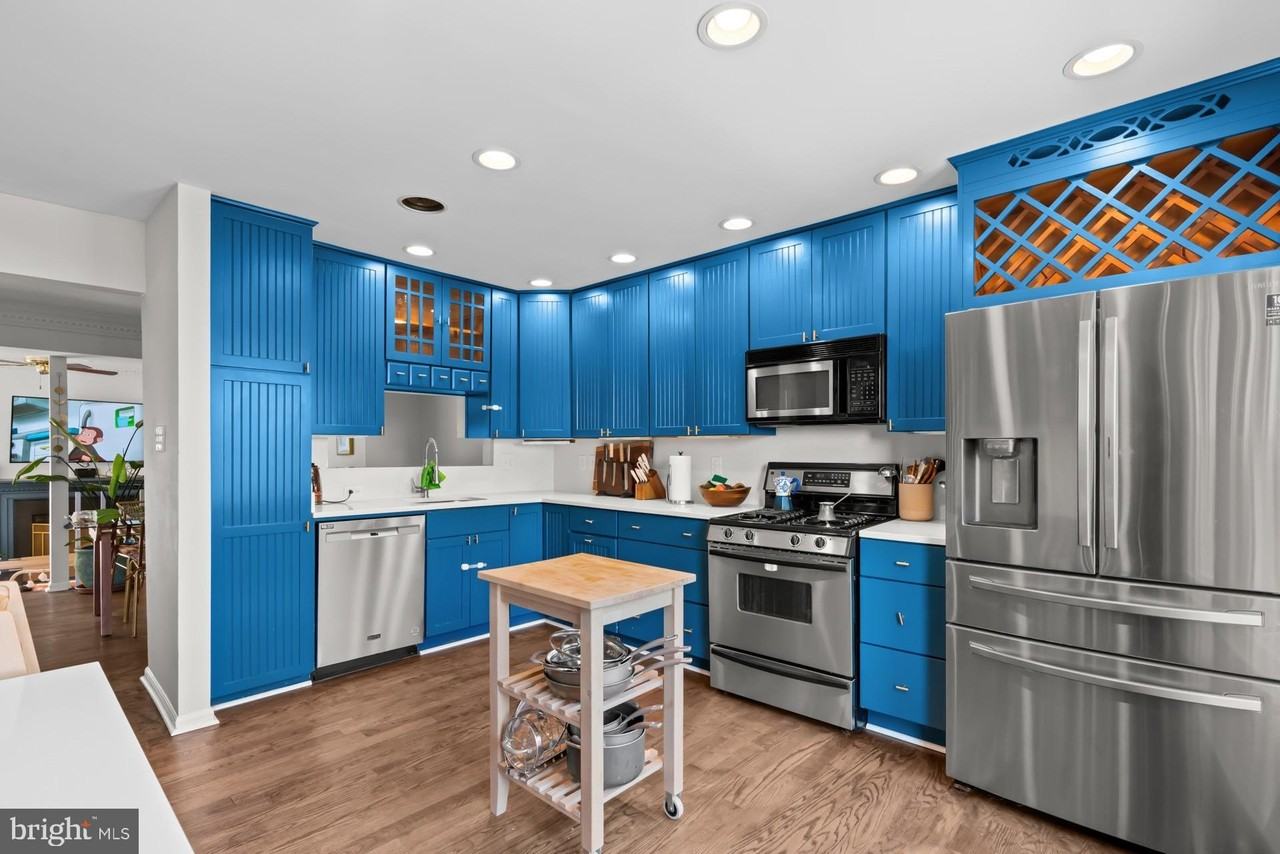 6515 River Tweed Ln - Photo 3 of 32