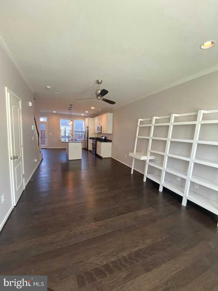 8929 Quarry Rd - Photo 2 of 25