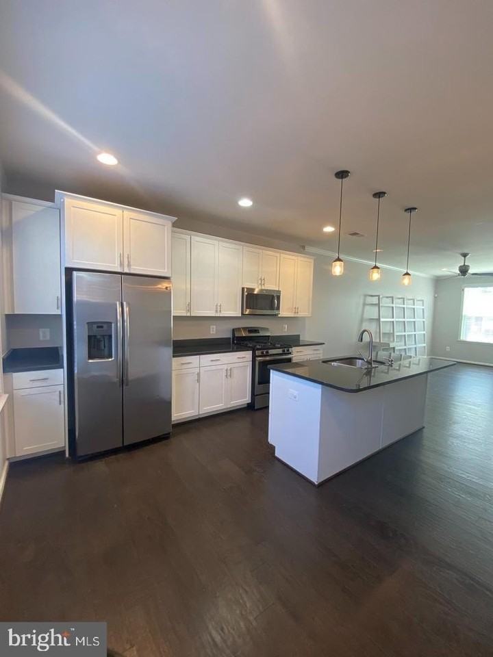 8929 Quarry Rd - Photo 6 of 25