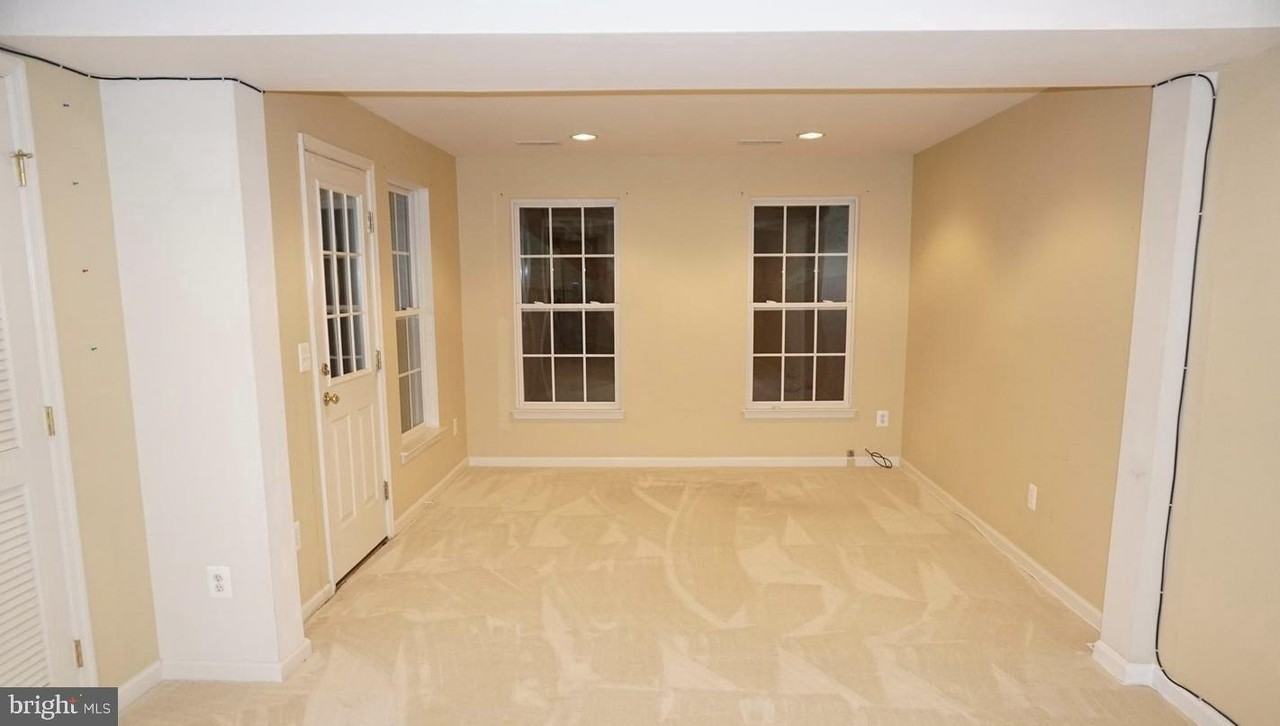 1469 Fawn Hollow Ln - Photo 2 of 13