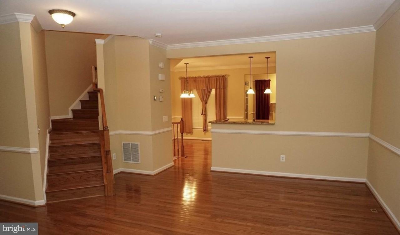 1469 Fawn Hollow Ln - Photo 6 of 13