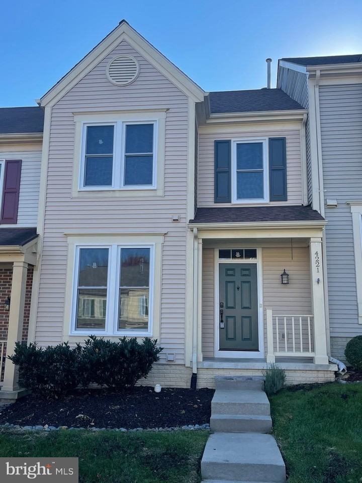 4221 Devonwood Way - Photo 2 of 36