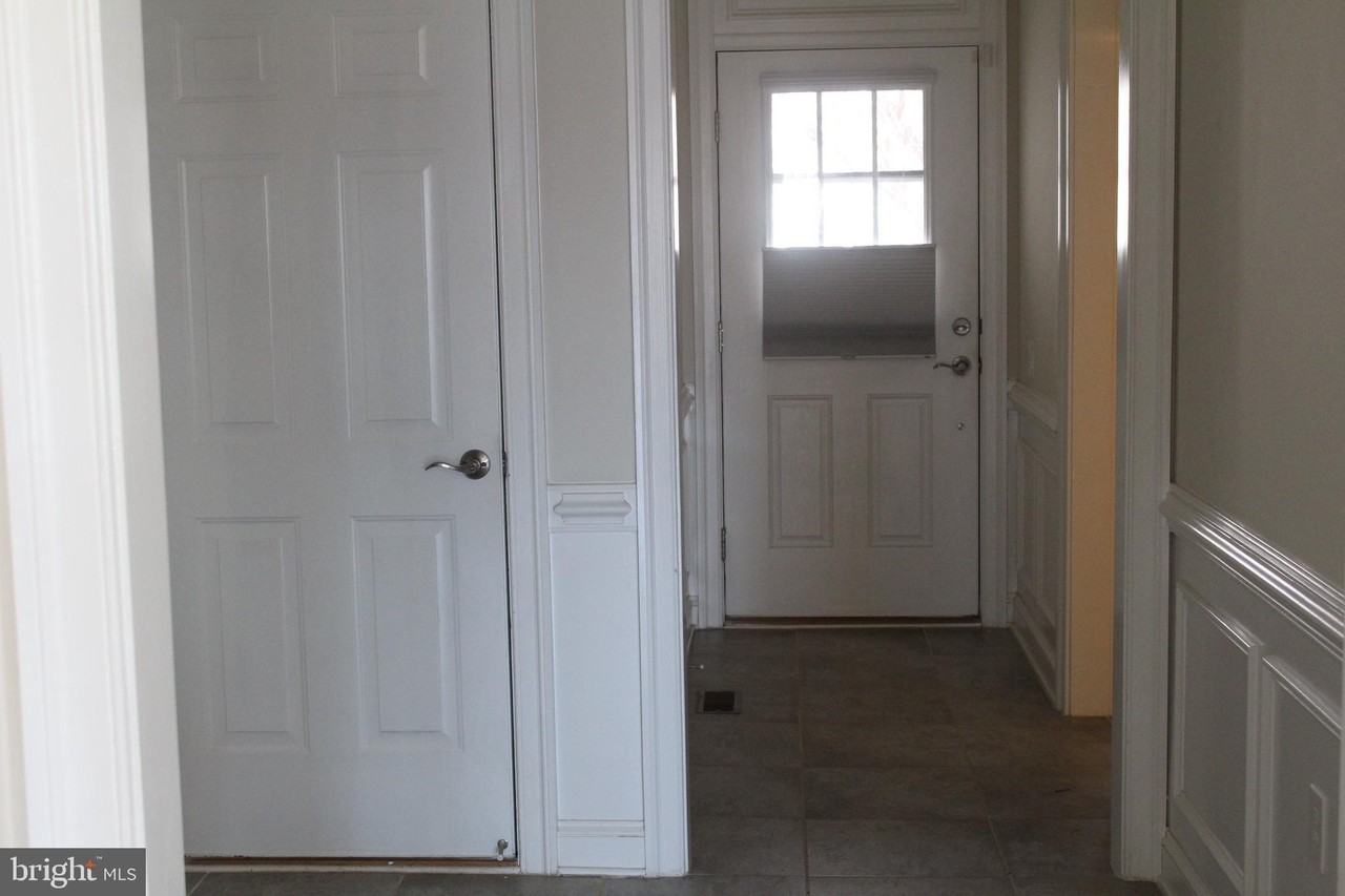 252 Long Point Dr - Photo 5 of 11