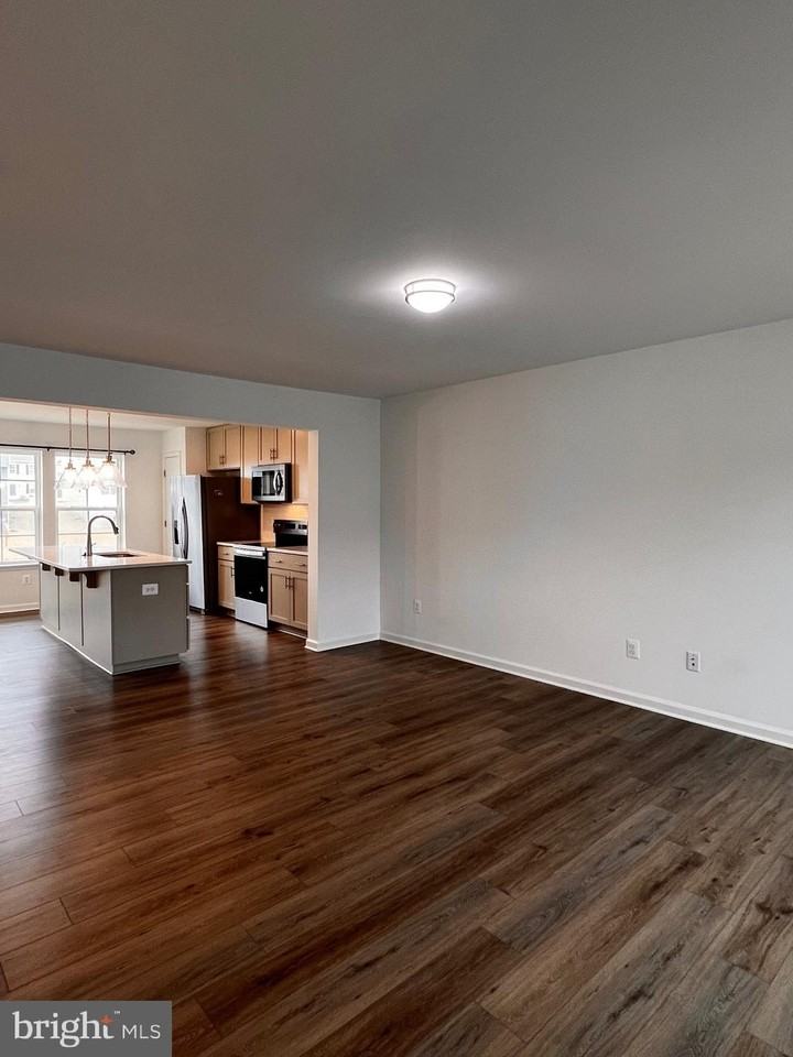 21 Scrub Pine Ct - Photo 3 of 25