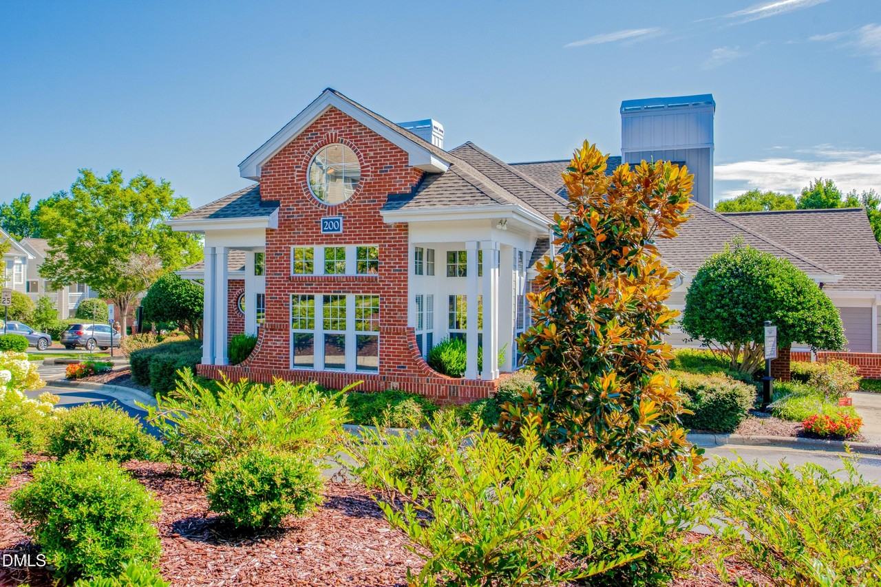 200 Copperline Dr Unit 3br - Photo 3 of 23