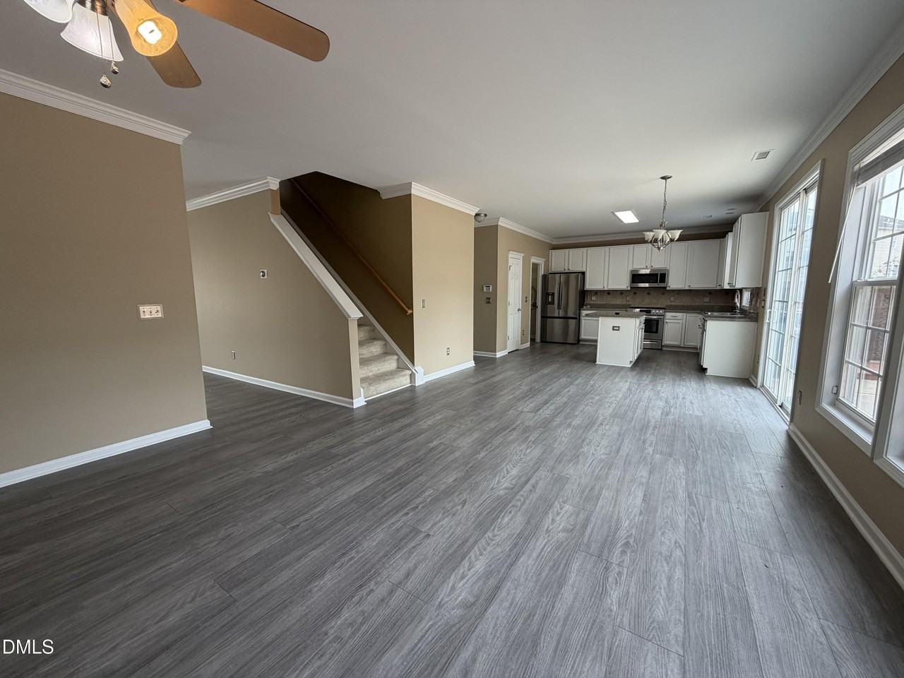 2418 Lazy River Dr - Photo 6 of 14