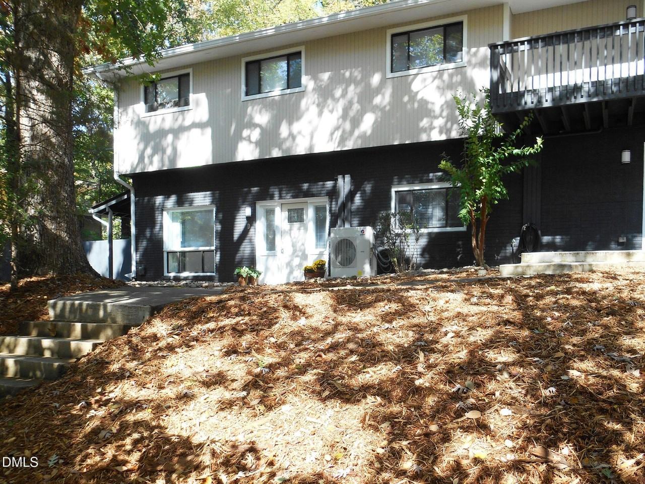 1000 Sparrow Trl Apt D - Photo 2 of 17