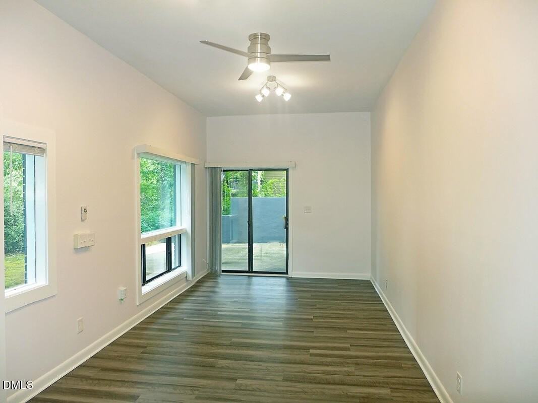 1000 Sparrow Trl Apt D - Photo 5 of 17