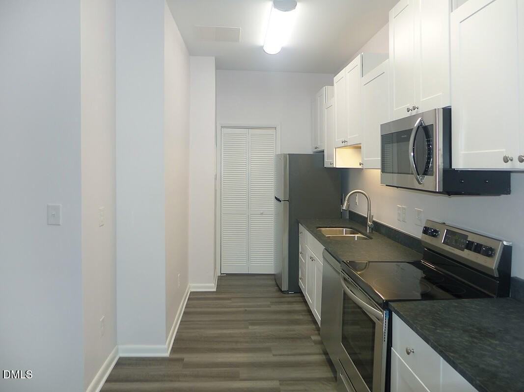 1000 Sparrow Trl Apt D - Photo 7 of 17