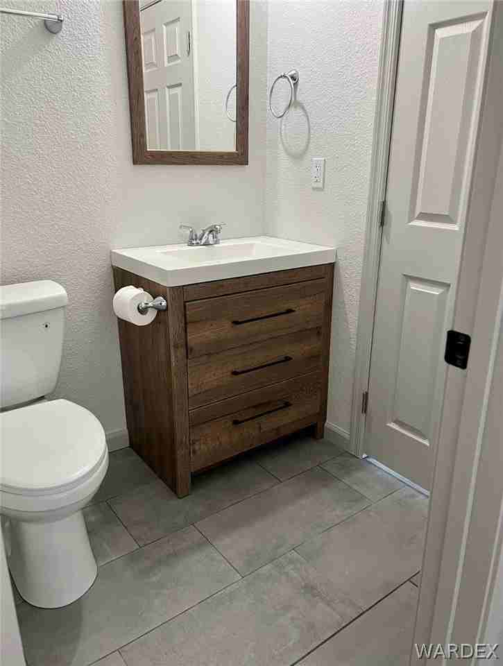 192 Palm Ave - Photo 6 of 9