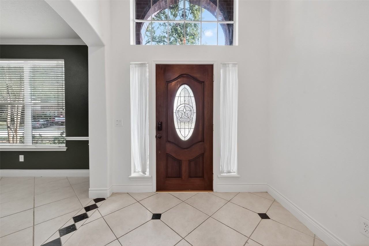 19715 Azalea Brook Way - Photo 7 of 48