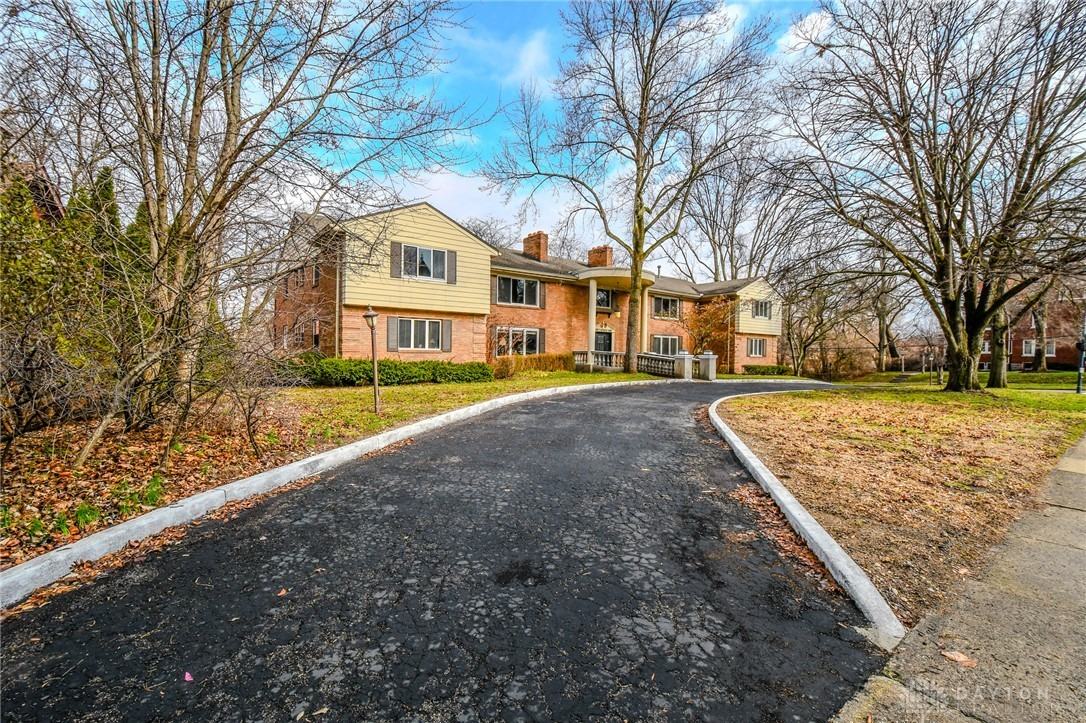 121 E Schantz Ave ##4 - Photo 4 of 37