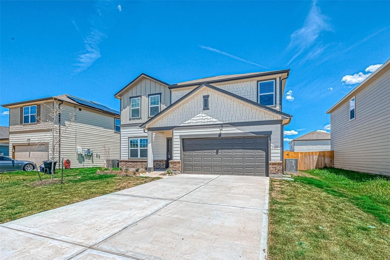 1021 Long Bay Ct - Photo 5 of 46