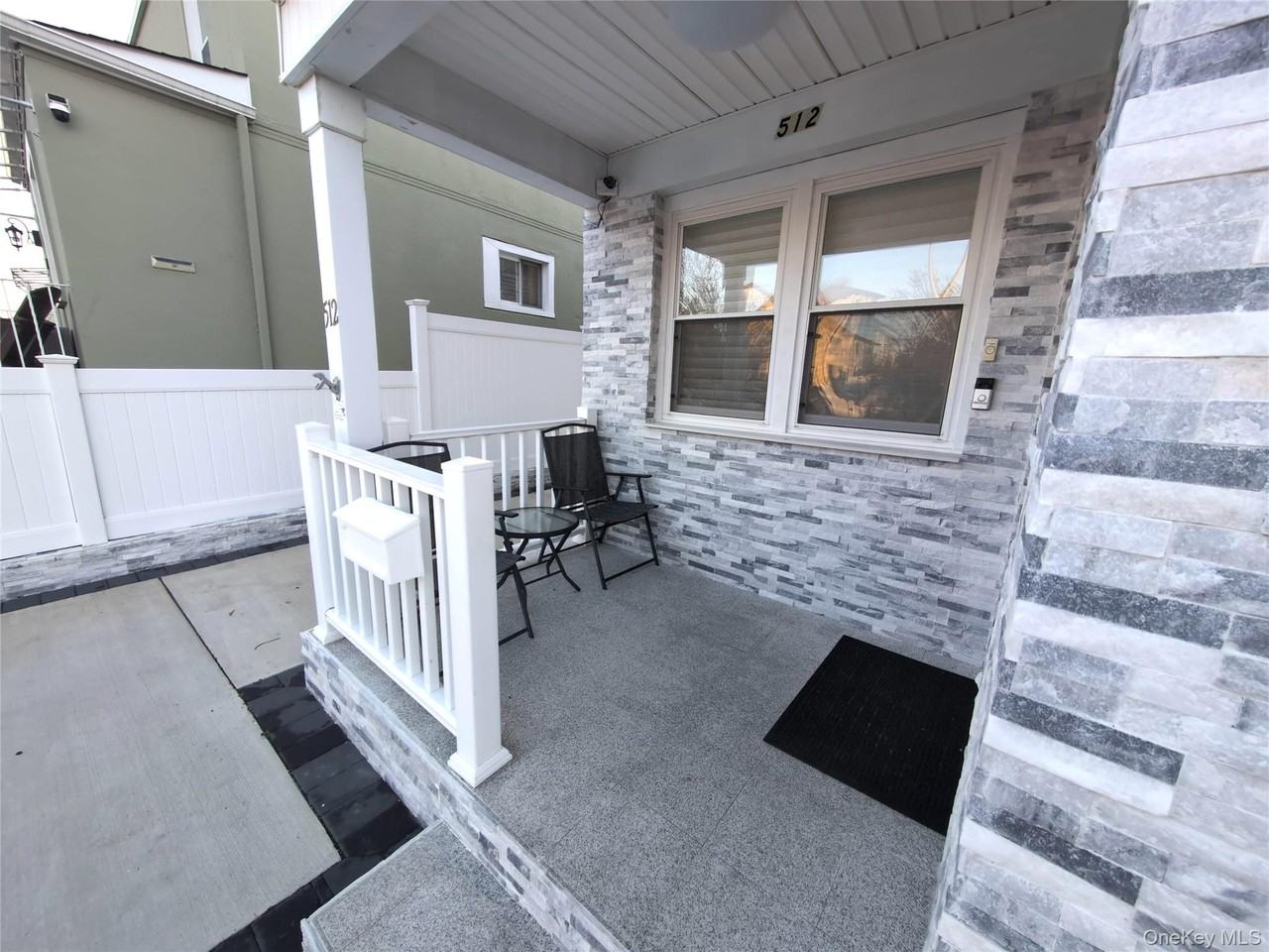 512 E State St - Photo 3 of 27