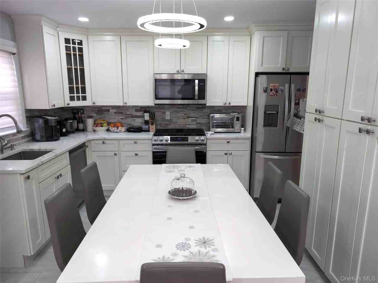 512 E State St - Photo 5 of 27