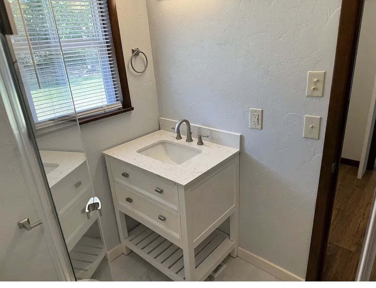 1420 East Cedar Drive - Photo 4 of 12