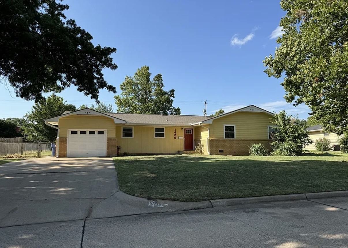 1420 East Cedar Drive - Photo 7 of 12