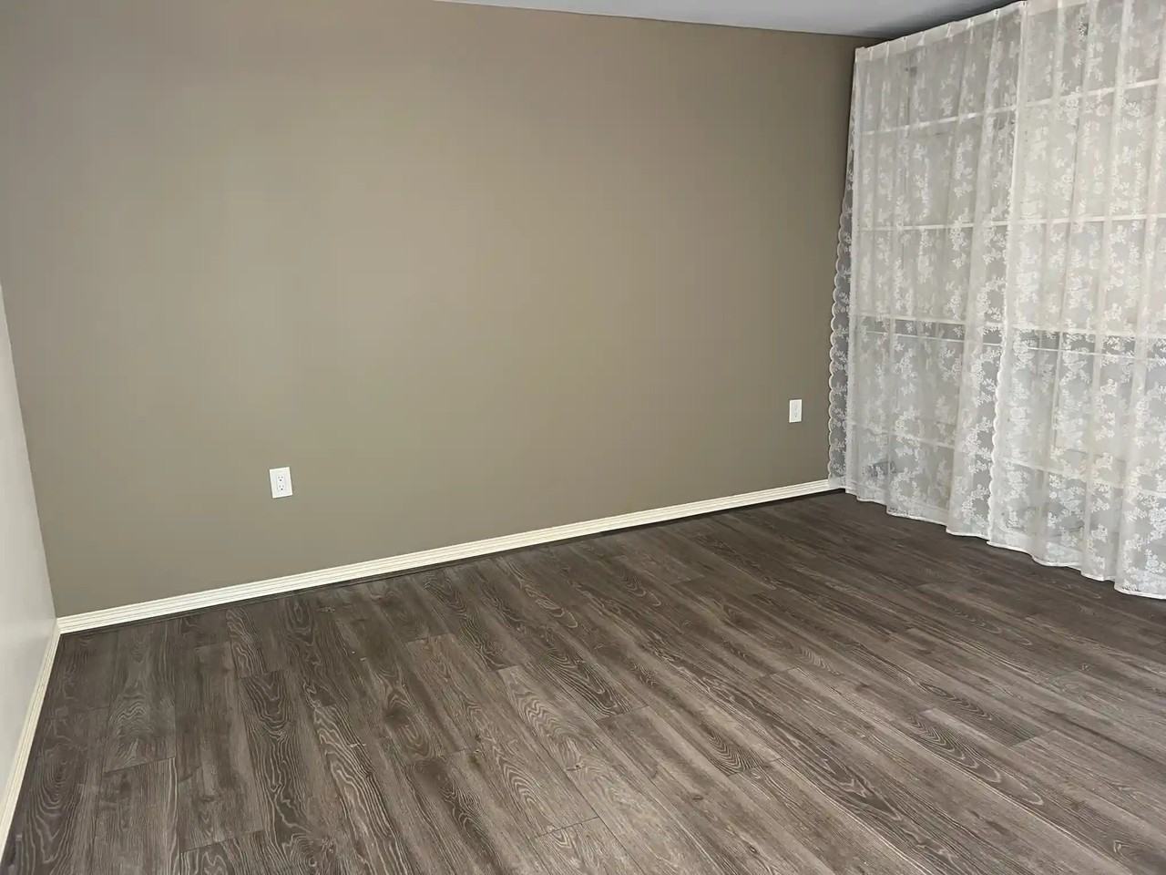 688 East 56th Avenue #301 - Photo 5 of 6