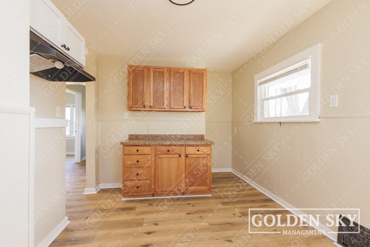 4613 S Madison St #NA - Photo 3 of 9