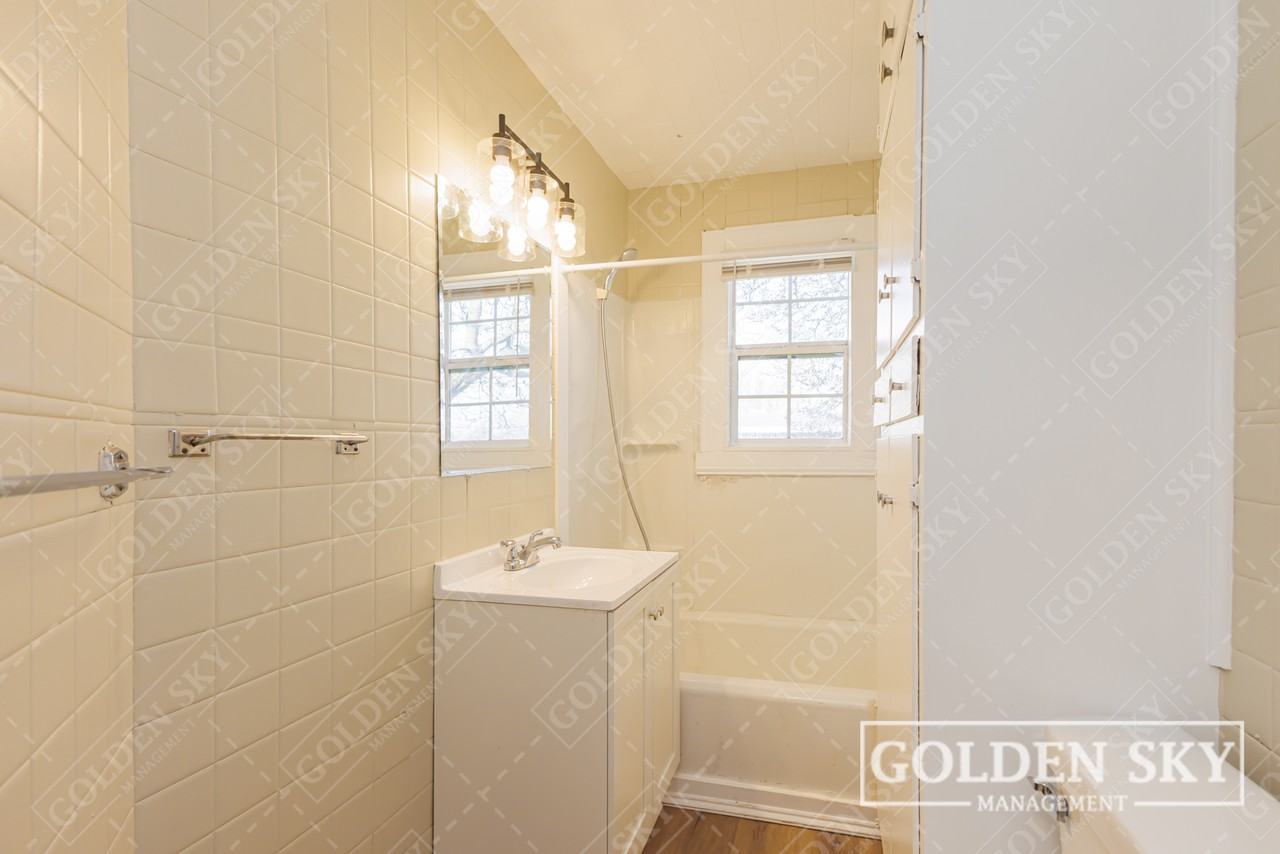 4613 S Madison St #NA - Photo 5 of 9