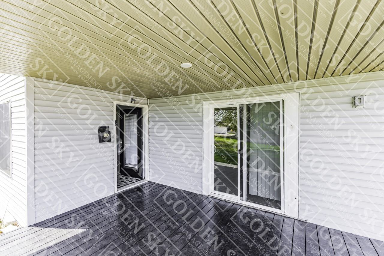 109 Main St #1 - Photo 2 of 18