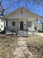 featured image of 526 N Martinson St #1