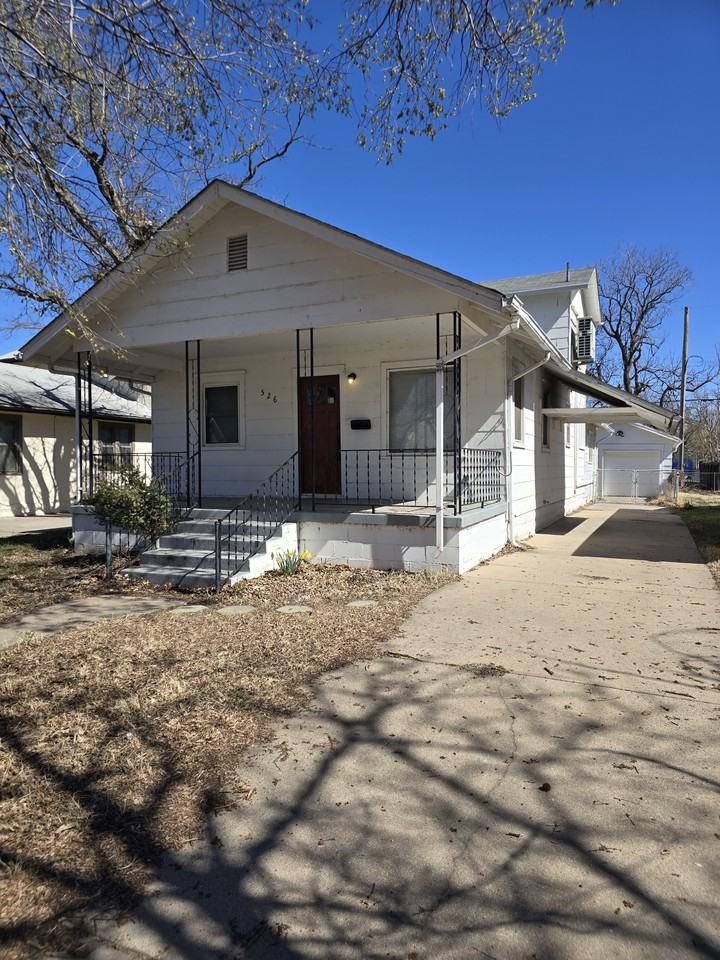 526 N Martinson St #1 - Photo 2 of 22