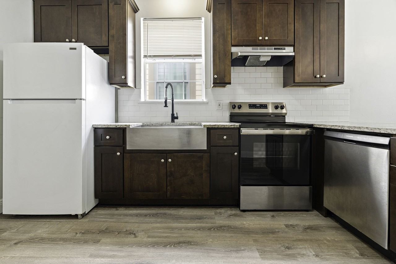 2119 Foucher St #2119 - Photo 3 of 14