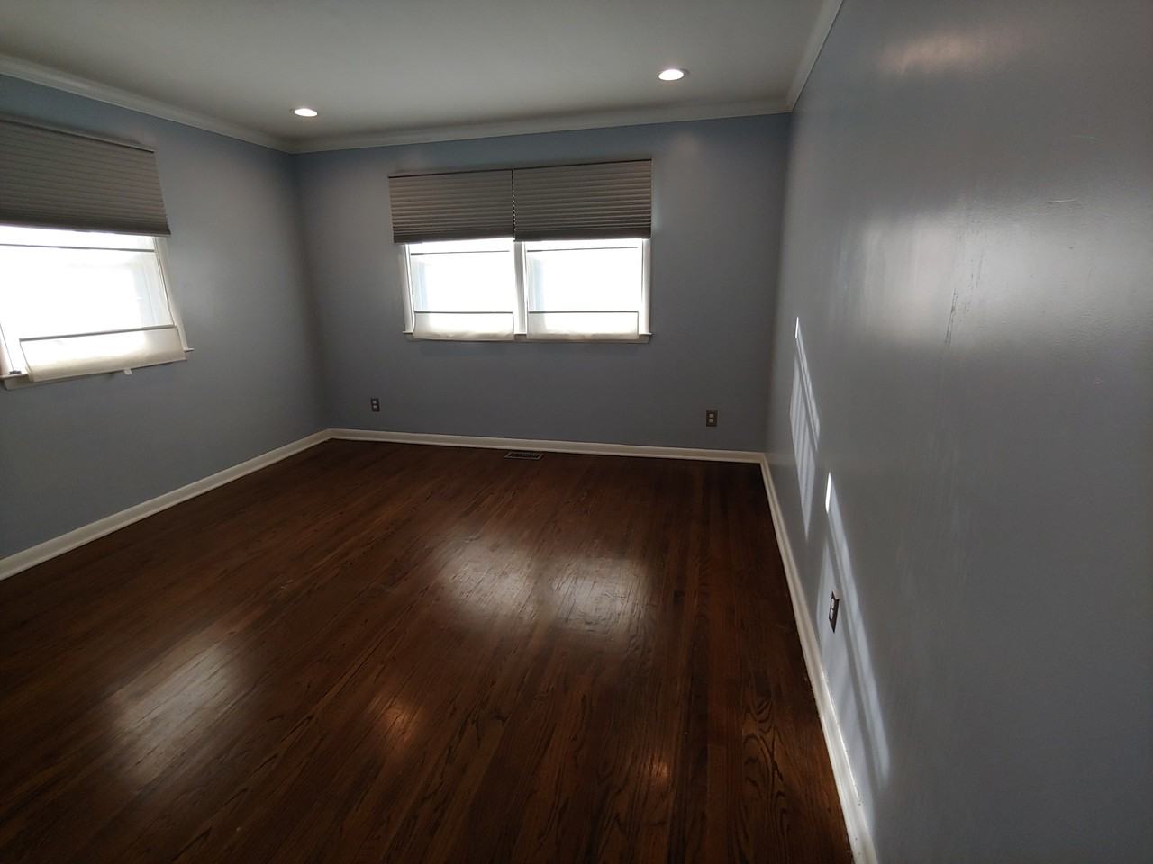 8 Cornell Ave #1 - Photo 5 of 9