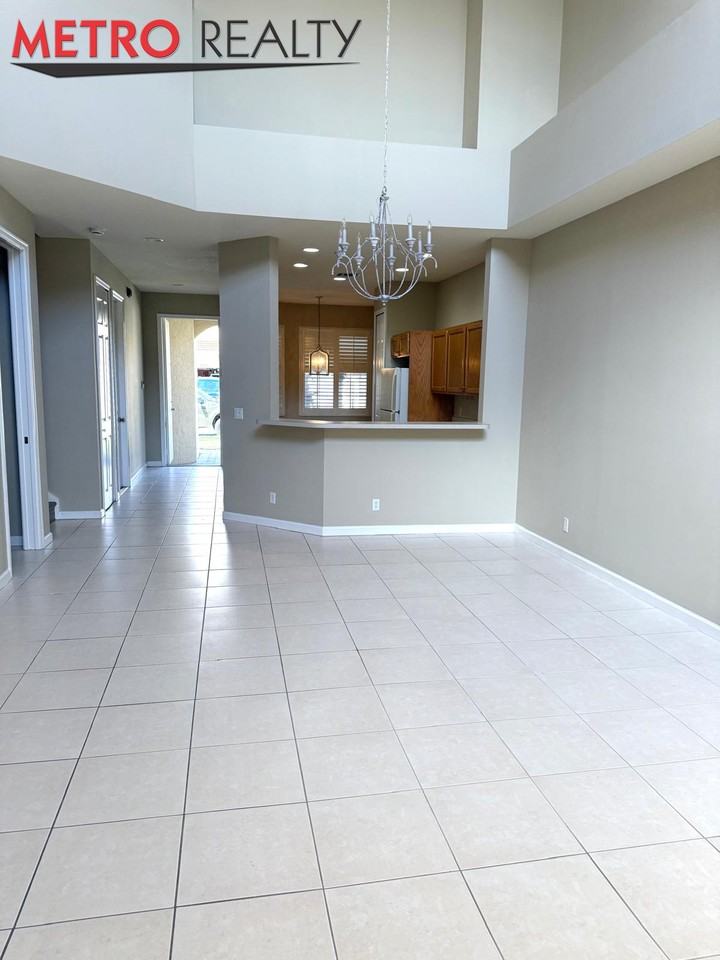 9209 Wentworth Lane - Photo 2 of 17
