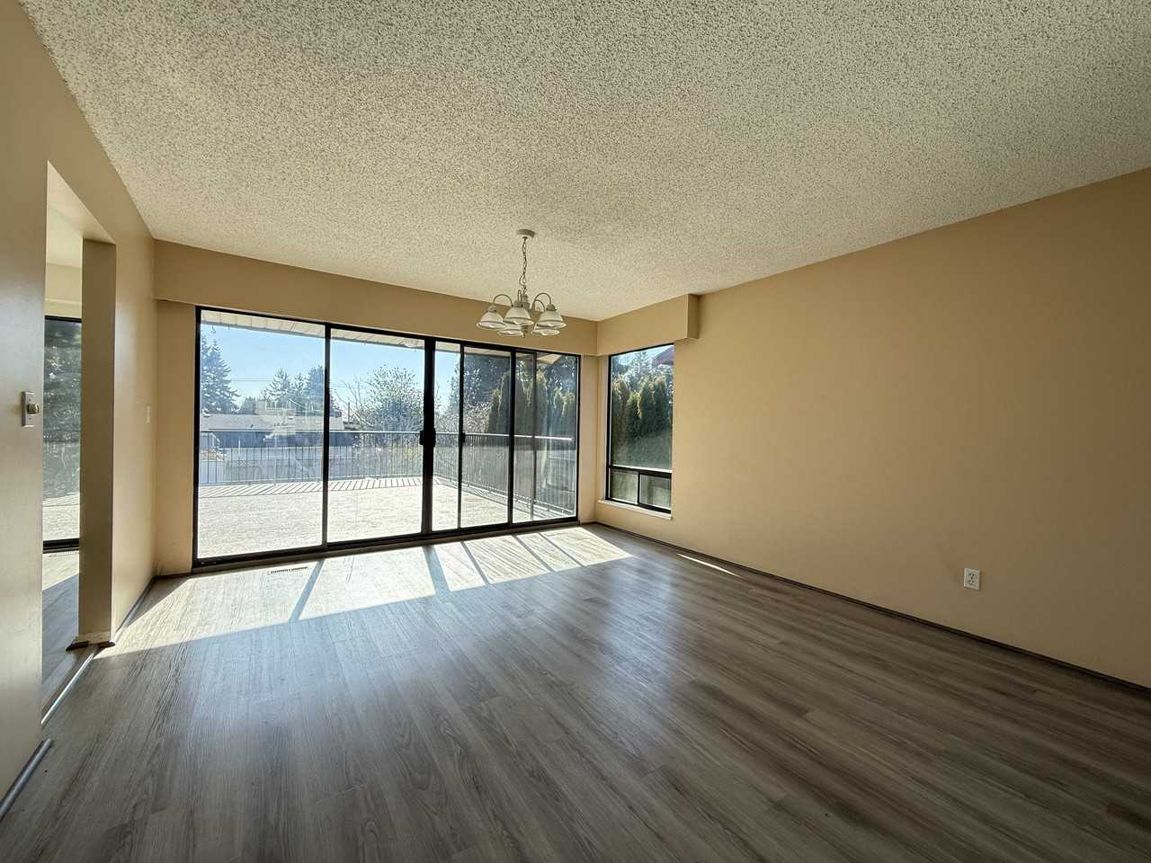 14450 16A Avenue - Photo 2 of 23