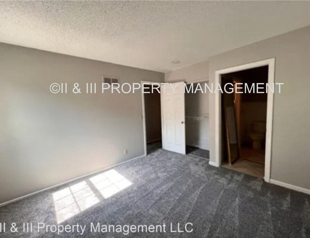 15921 W 129th St #1 - Photo 7 of 18