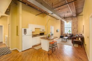 featured image of 239 E Boundary Ave