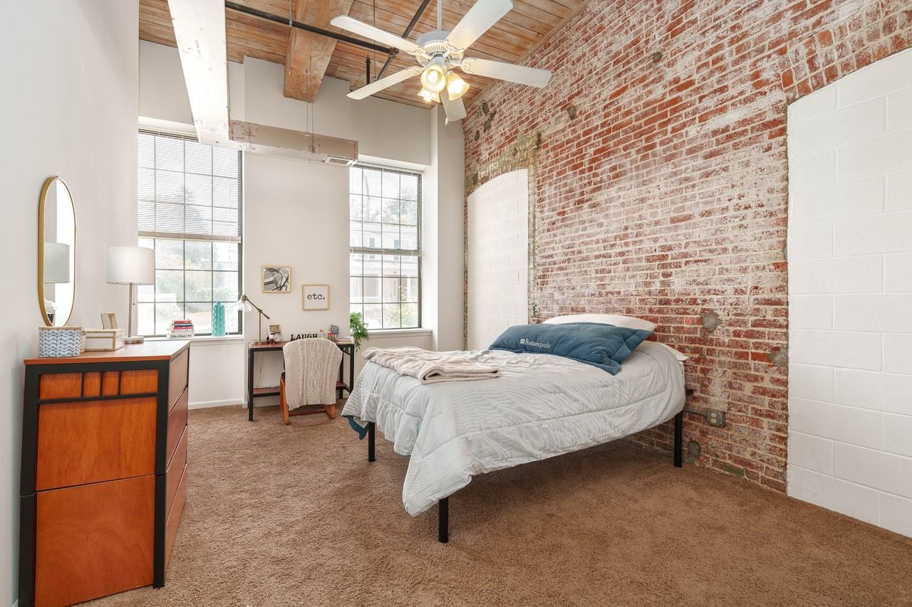 Ribbon Place - Photo 4 of 50