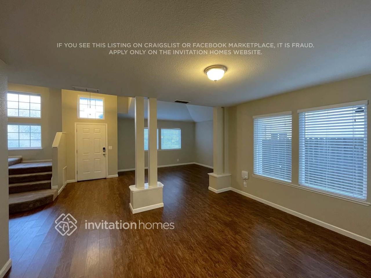 8848 Redwater Dr - Photo 2 of 14