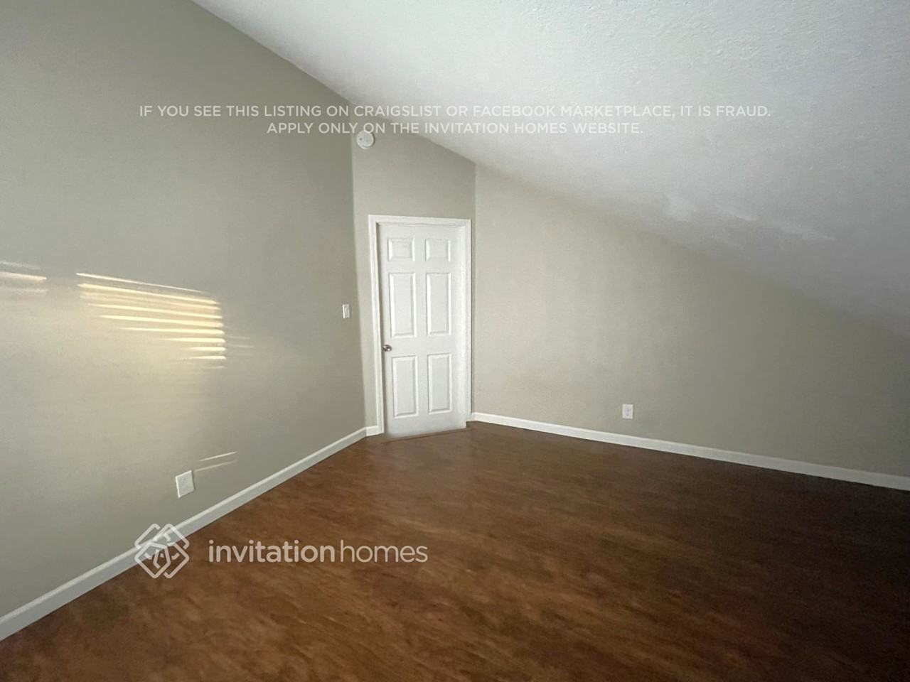 8848 Redwater Dr - Photo 6 of 14