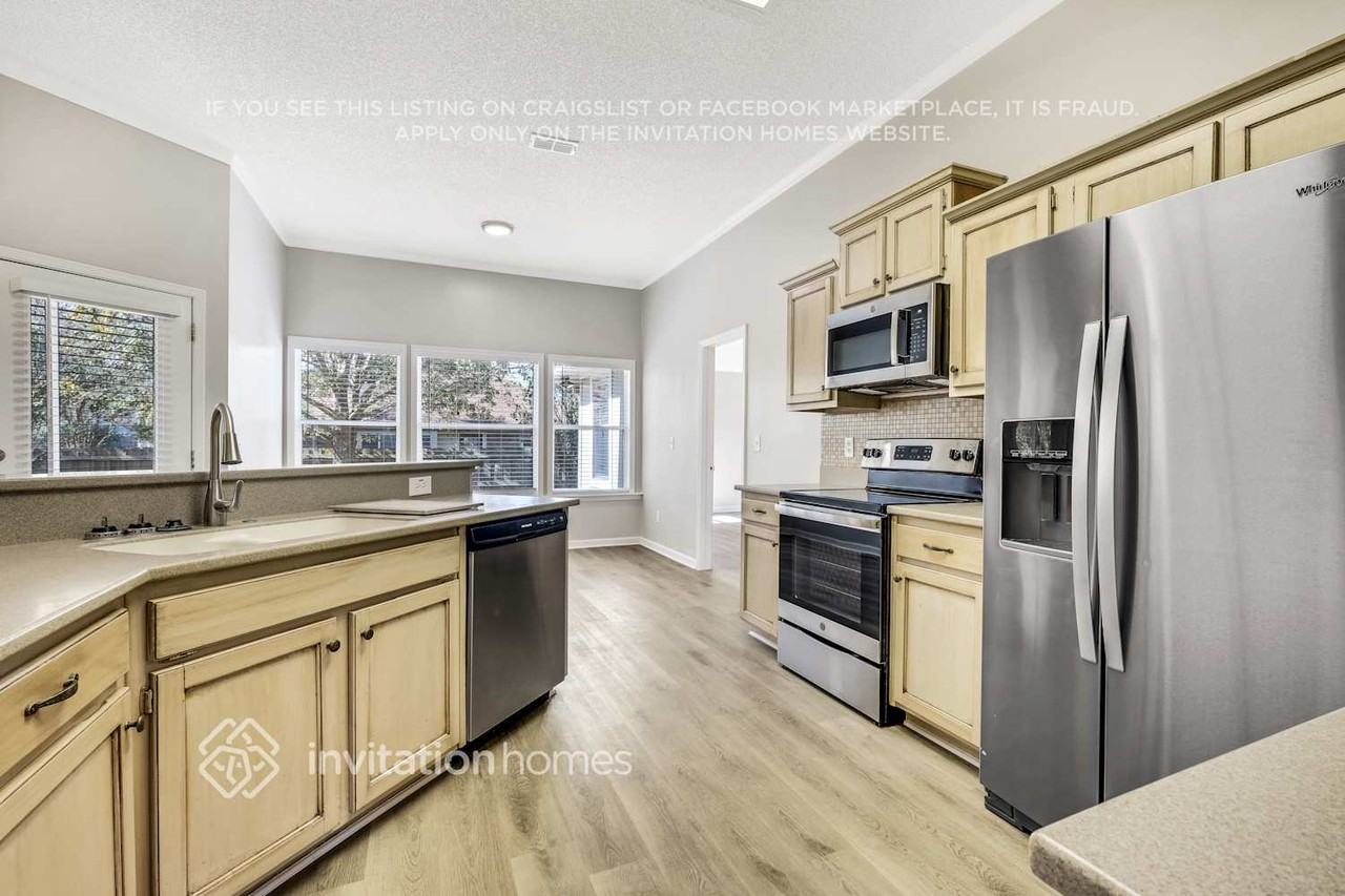 2591 Tramore Pl - Photo 3 of 16