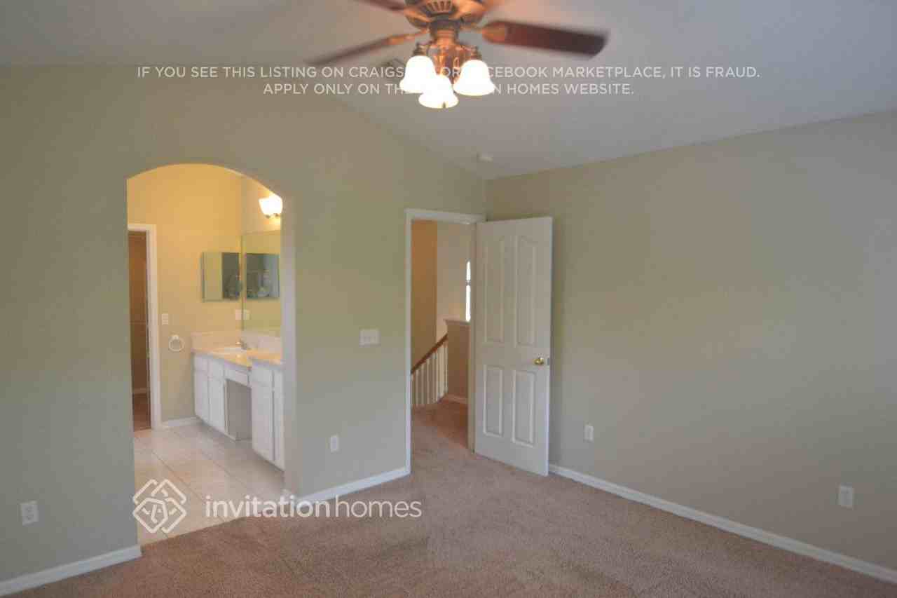 10604 Marlington Pl - Photo 4 of 8