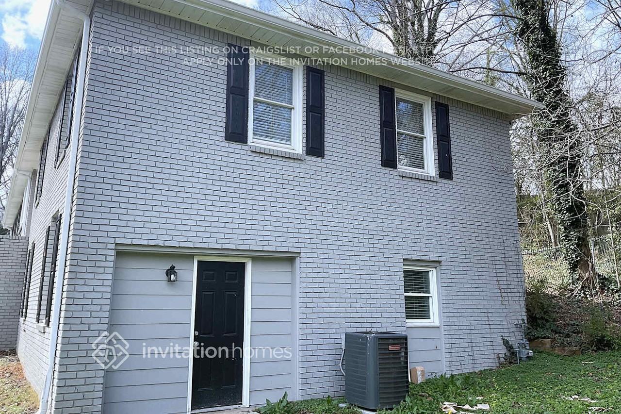 221 Cherrywood Dr - Photo 2 of 24