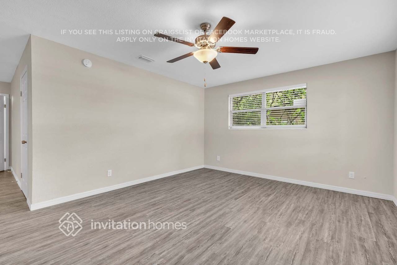 4545 Lane Ave S - Photo 2 of 15