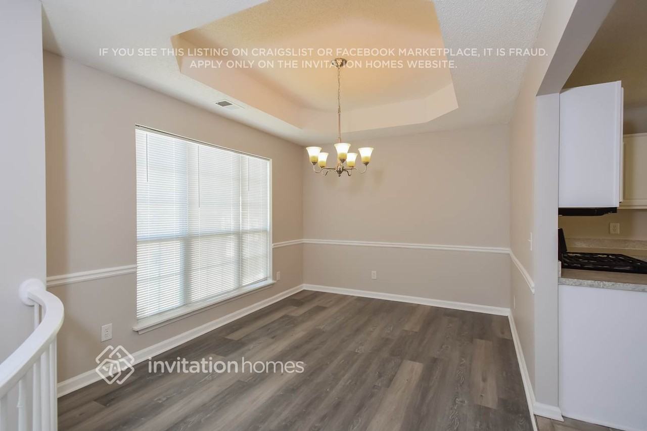 4871 Mosley Chase Way - Photo 3 of 16