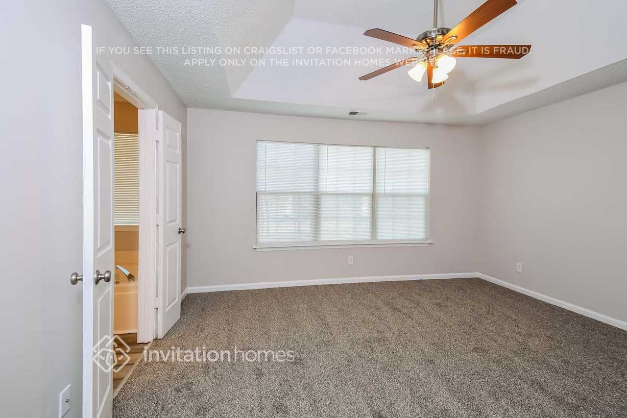 4871 Mosley Chase Way - Photo 7 of 16