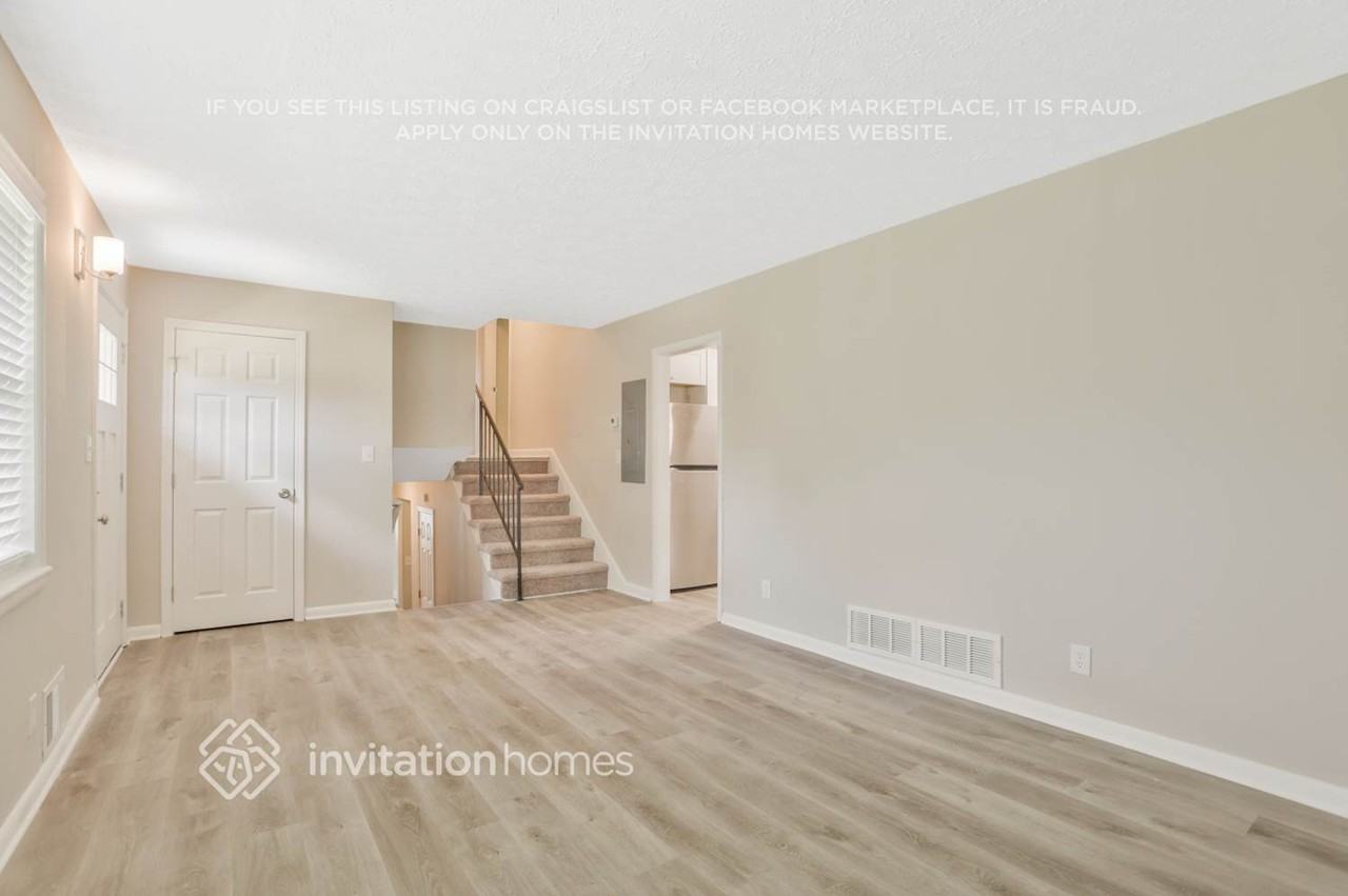 1607 W Austin Rd - Photo 3 of 19