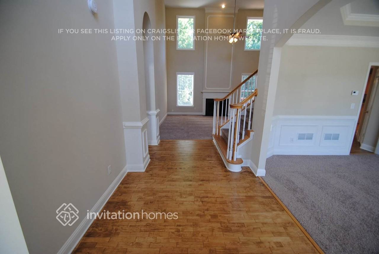 913 Daylight Cir - Photo 3 of 9