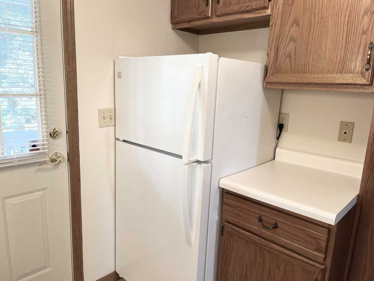 400 W Cook St #6 - Photo 6 of 7