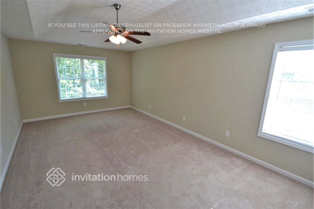 537 Emerald Pt - Photo 5 of 12