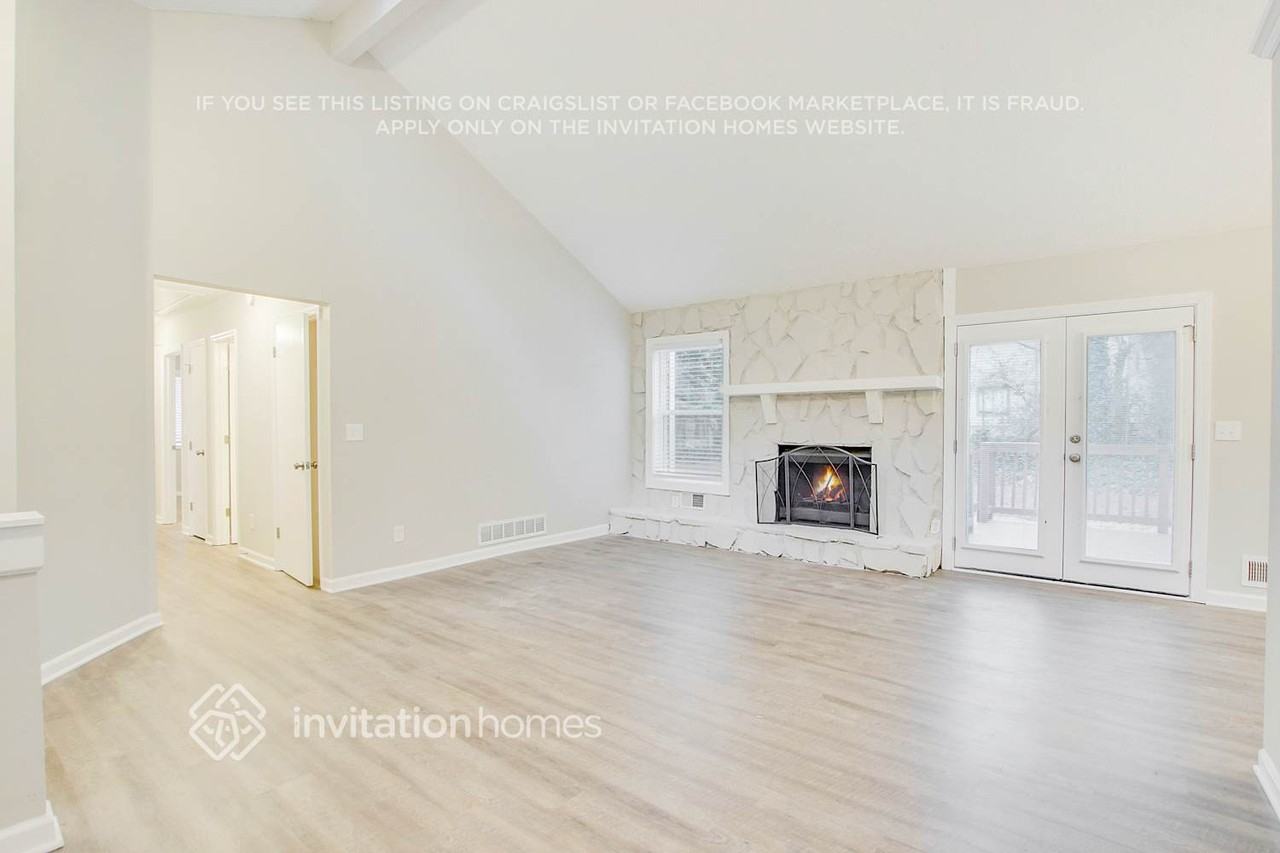 232 Rustic Ridge Dr Ne - Photo 6 of 25